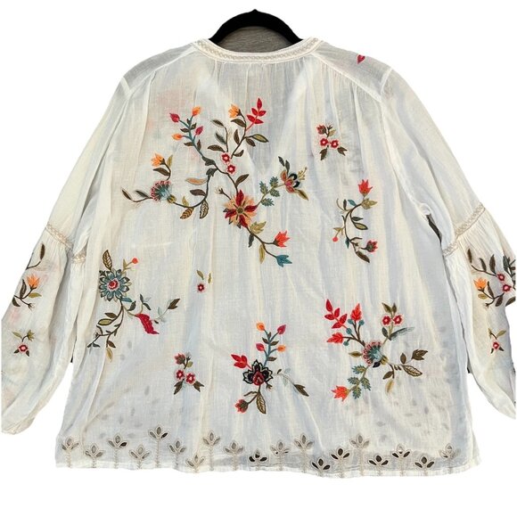 Johnny Was Workshop Embroidered Floral Blouse Top Size Medium Boho Lightweight - Picture 3 of 8